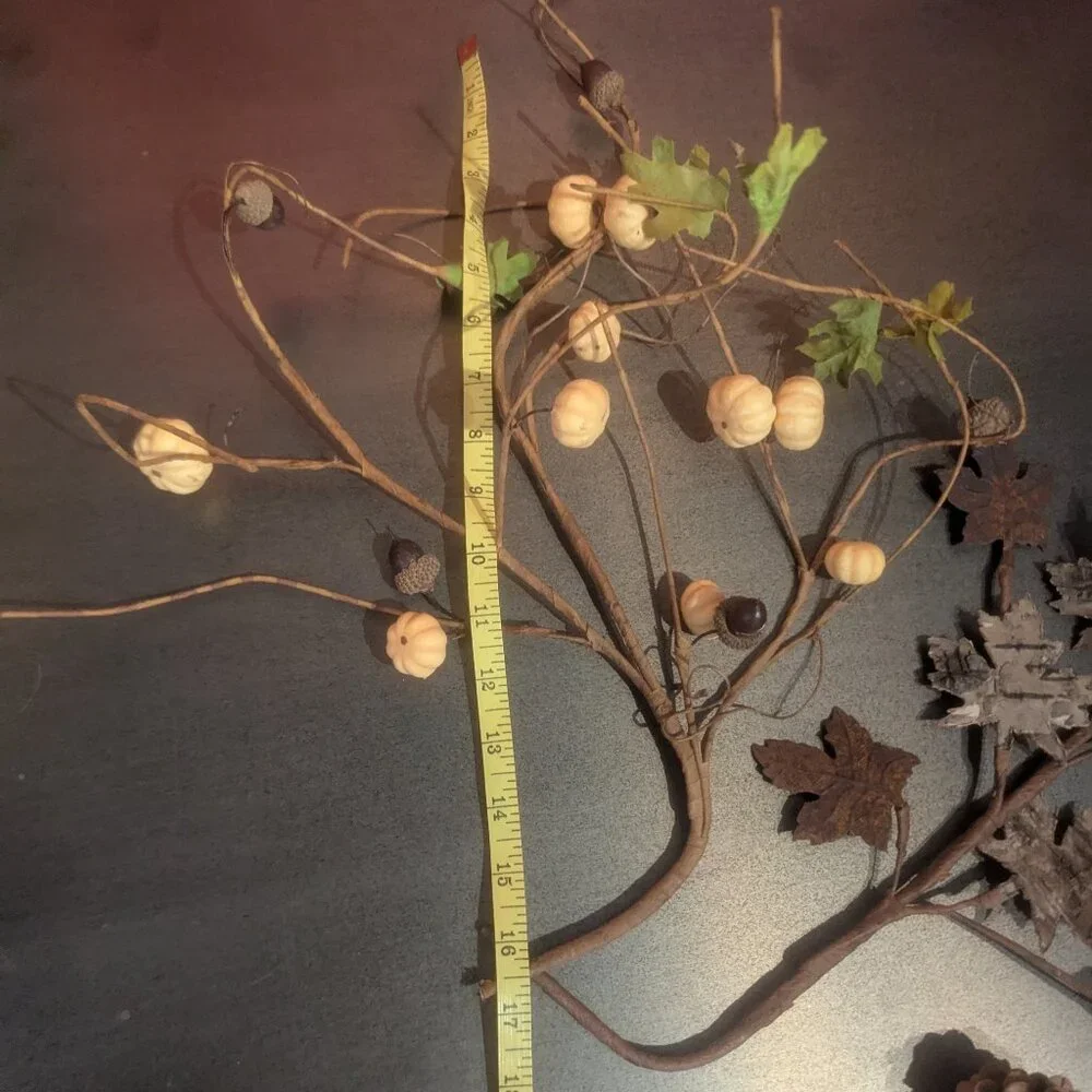 Autumn Wire Wreath Decor Accents Acorn Pumpkin Fall Leaves